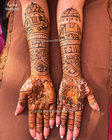 Traditional Mehndi Pattern